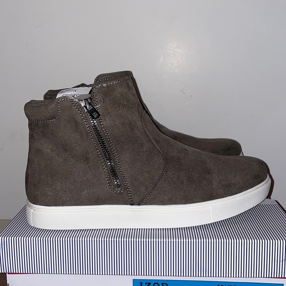 New IZOD Women’s Mila Ankle Boots - Picture 1 of 8